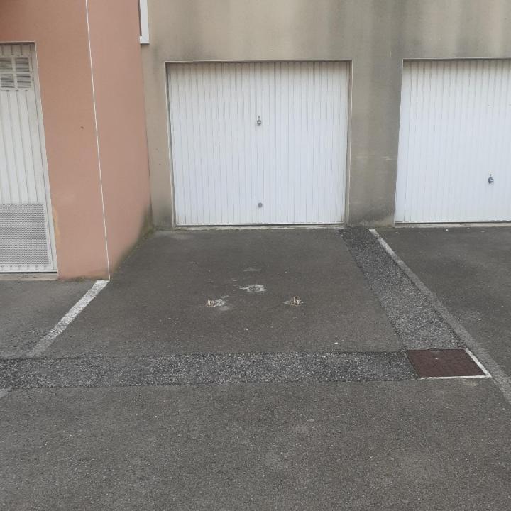 T2 Clim Avec Terrasse Et Place De Parking Privative Balaruc-les-Bains Extérieur photo
